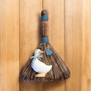 Ceramic Duck Broom Wall Decoration